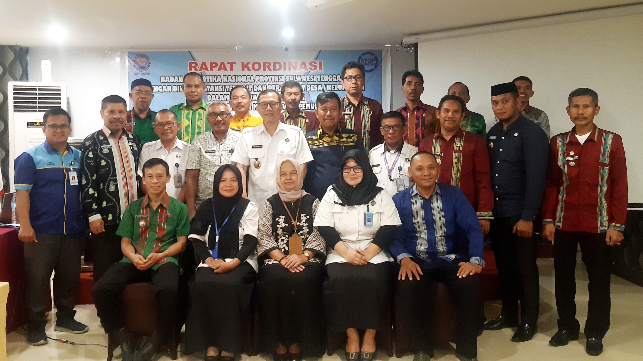 BNNP Sultra Gelar Rapat Koordinasi Dengan Dinas/Instansi Terkait dan Perangkat Desa/Kelurahan Dalam Rangka Pelaksanaan Layanan Pascarehabilitasi Melalui Agen Pemulihan BNNP Sultra Gelar Rapat Koordinasi Dengan Dinas/Instansi Terkait dan Perangkat Desa/Kelurahan Dalam Rangka Pelaksanaan Layanan Pascarehabilitasi Melalui Agen Pemulihan
