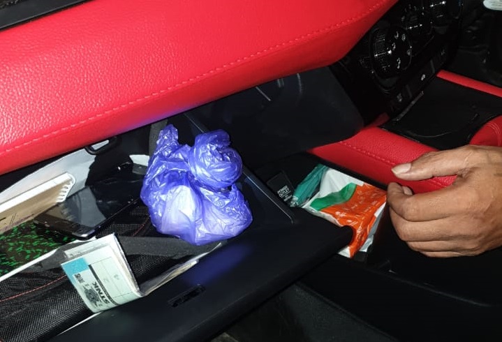 Seorang Warga Konawe Diamankan BNNP Sultra Karena Memiliki Sabu Sebanyak 100,23 Gram Seorang Warga Konawe Diamankan BNNP Sultra Karena Memiliki Sabu Sebanyak 100,23 Gram