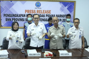 BNNP Sultra Gelar Press Release Pengungkapan Kasus Tindak Pidanan Narkotika Seberat 406,45 Gram
