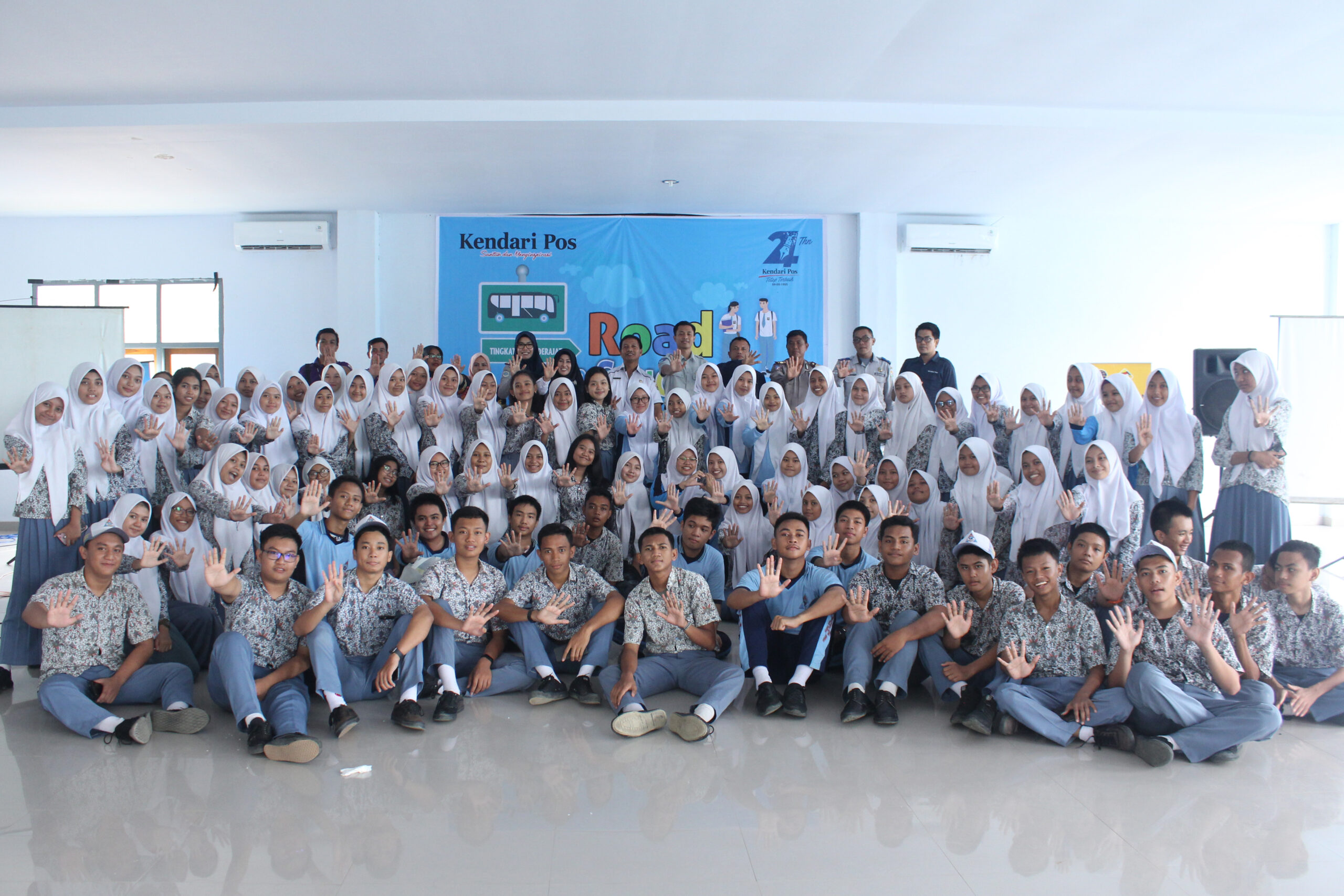 BNNP Sultra Hadir di Kegiatan "Road To Schooll 2020" Bersama Kendari POS BNNP Sultra Hadir di Kegiatan "Road To Schooll 2020" Bersama Kendari POS