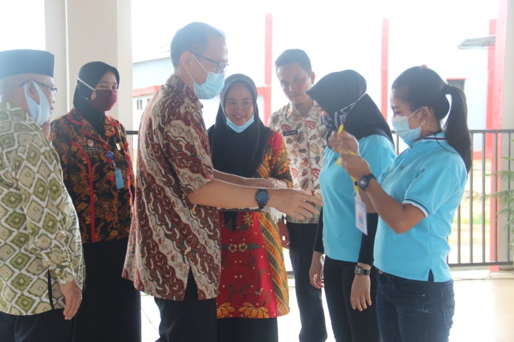 Kepala BNNP Sultra Buka Program Rehabilitasi Tahap II Bagi WBP Penyalahguna Narkotika di Lapas Perempuan Kelas III Kendari Kepala BNNP Sultra Buka Program Rehabilitasi Tahap II Bagi WBP Penyalahguna Narkotika di Lapas Perempuan Kelas III Kendari