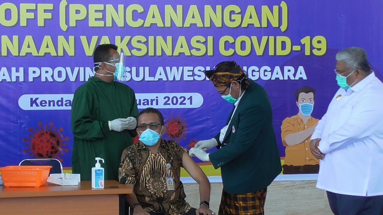 Kepala BNNP Sultra Hadiri Kick Off (Pencanangan) Vaksinasi Covid-19 di Sulawesi Tenggara