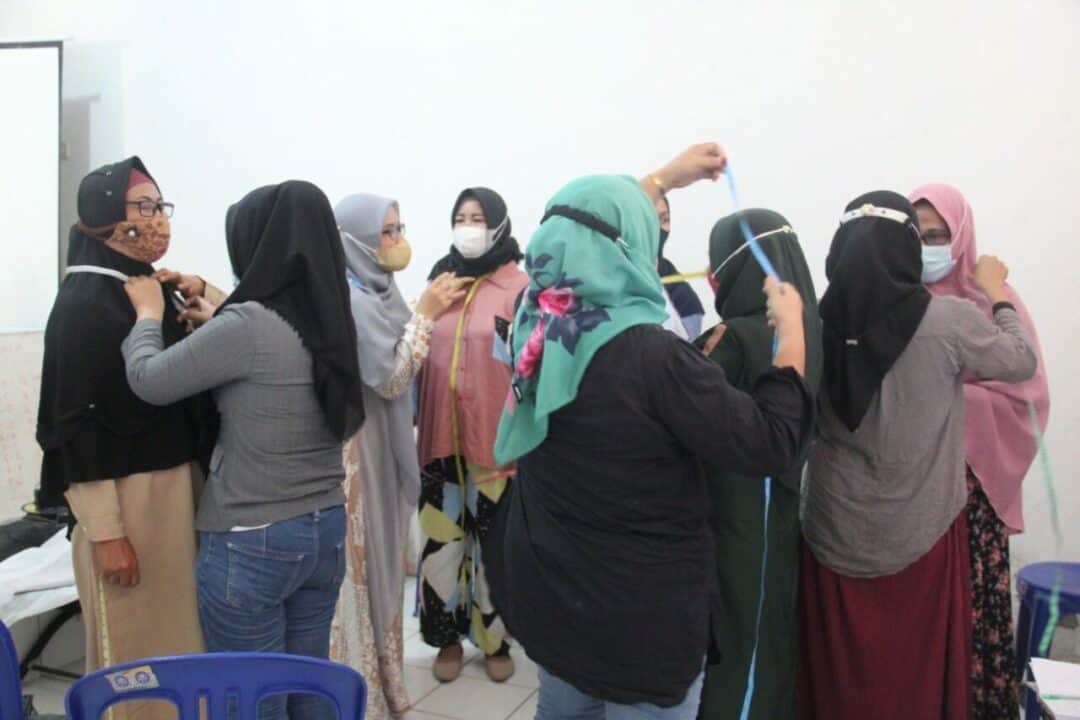 Bimbingan Teknis "Life Skill Bagi Masyarakat Kawasan Rawan Narkoba di Wilayah Perkotaan/Pedesaan" di Kelurahan Kemaraya Kota Kendari