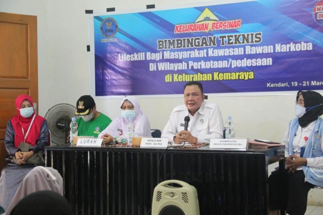 Bimbingan Teknis "Life Skill Bagi Masyarakat Kawasan Rawan Narkoba di Wilayah Perkotaan/Pedesaan" di Kelurahan Kemaraya Kota Kendari