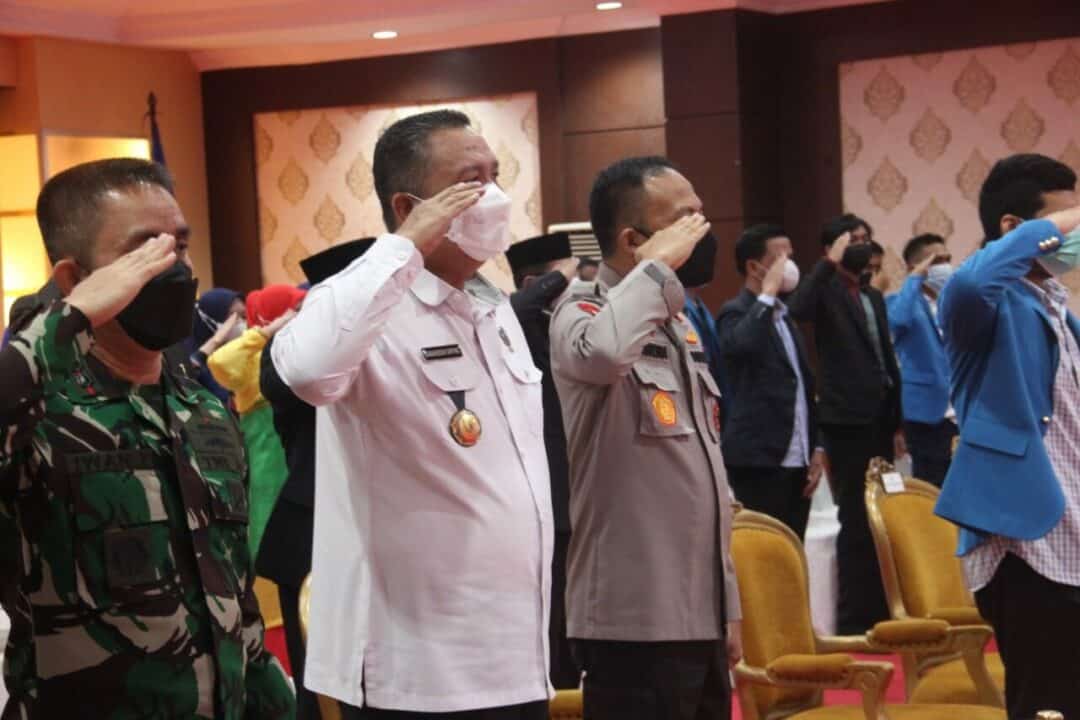 Kepala BNNP Sultra Hadiri Upacara Memperingati Hari Sumpah Pemuda ke 93 Tahun dirangkaikan dengan Acara Pelepasan Utusan Sulawesi Tenggara Pada Program Pertukaran Antar Negara dan Pengukuhan Pengurus Kader Inti Pemuda Anti Narkoba (KIPAN)