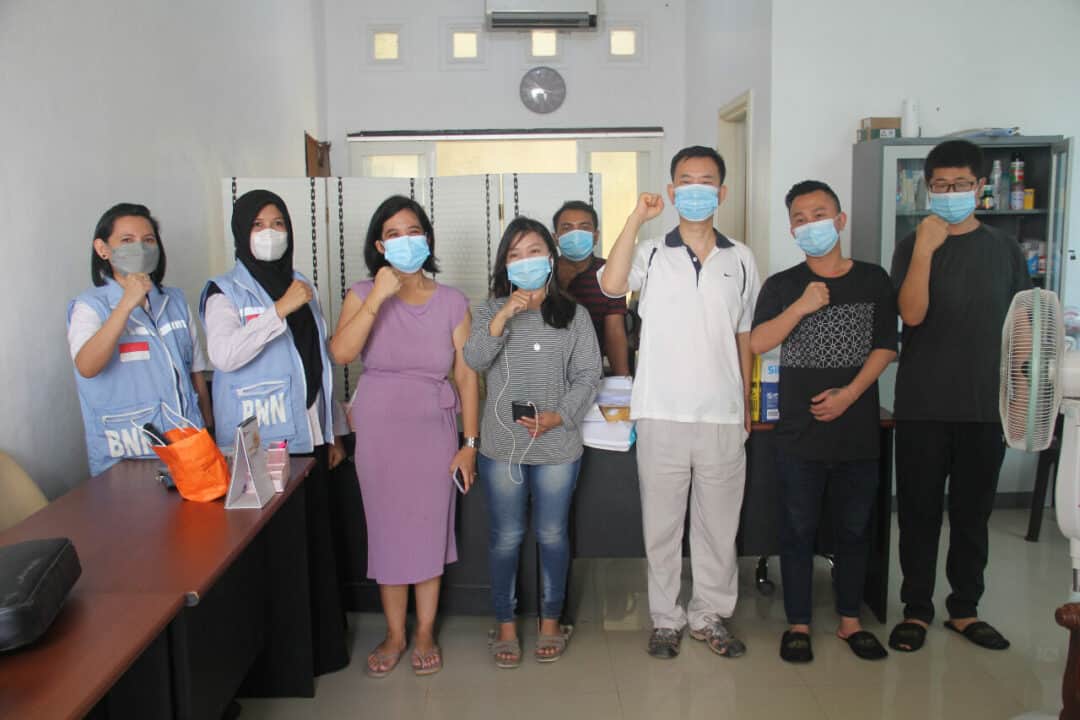 BNNP Sultra Gelar Test Urine Bagi karyawan PT. Konutara Sejati Perwakilan Kendari