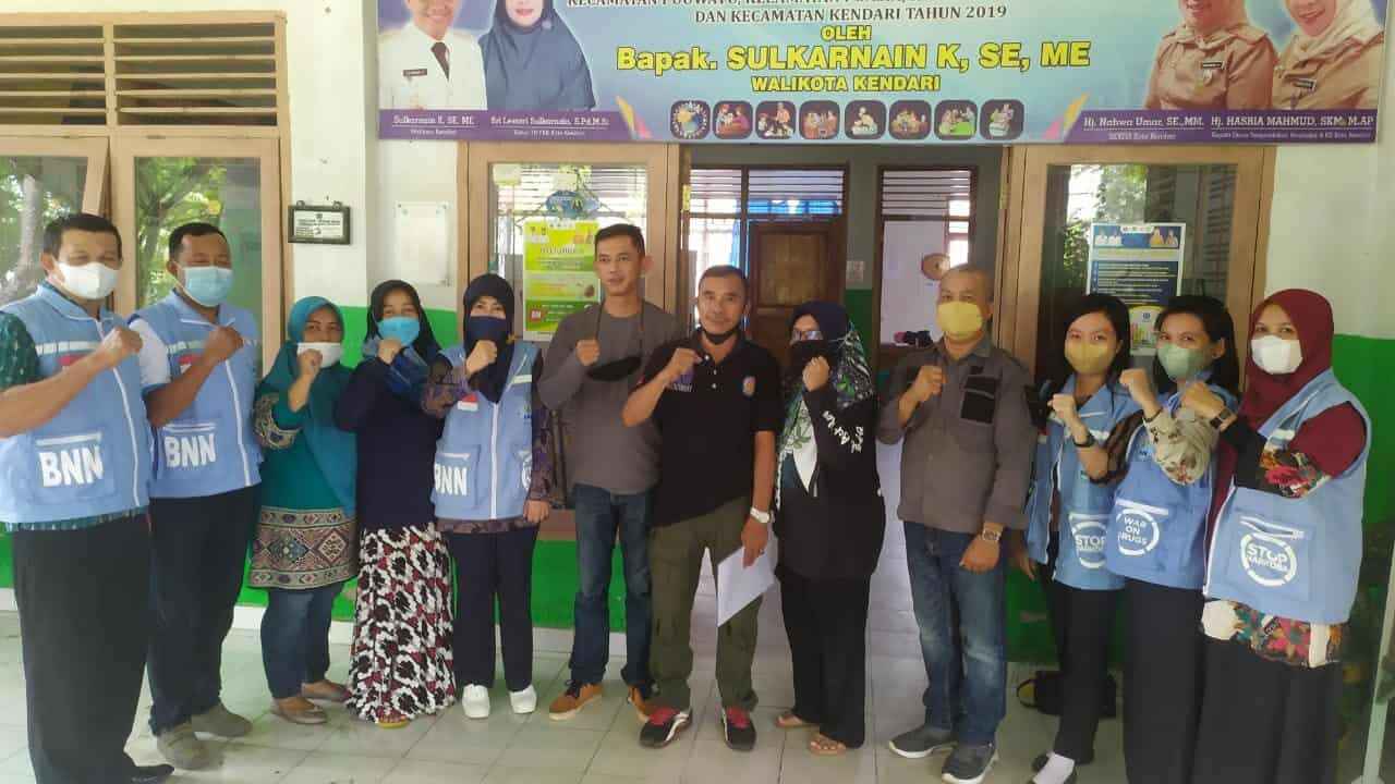 BNNP Sultra Melaksanakan Sidak Test Urine di Kantor Kecamatan Sekota Kendari