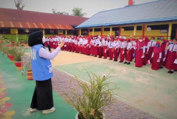 BNN Provinsi Sulawesi Tenggara Menggelorakan Mars BNN di Sekolah Dasar Negeri 96 Kendari.